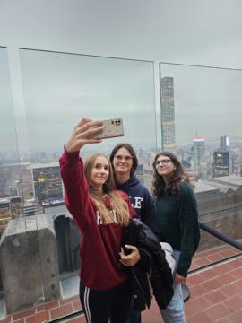 9 selfie NY